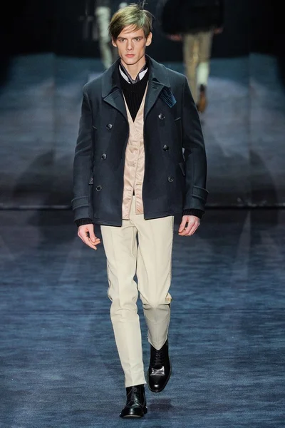 Look 31